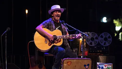 Eddie Vedder annonce la date de sortie de son prochain album solo
